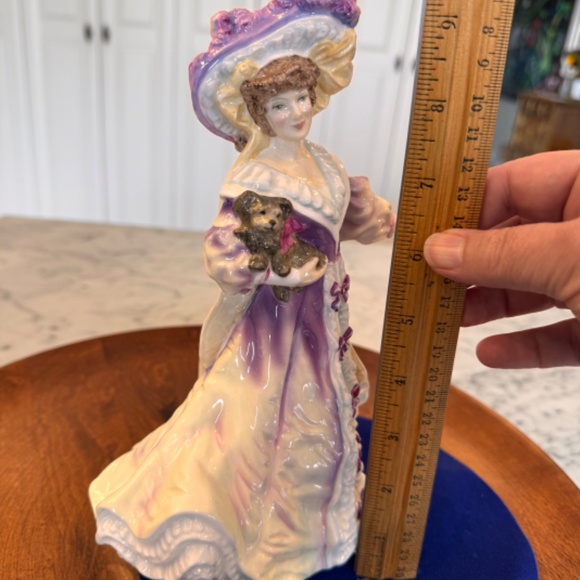 Lady Doulton Lily Royal Doulton Figurine HN3626. 1995 Limited Edition. - Picture 10 of 10